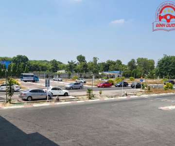 Sân tập và sát hạch xe ô tô B, B.01, C1 tại Trung tâm Đào tạo - Sát hạch lái xe Tư thục Bình Dương