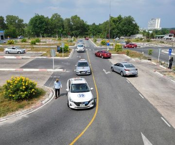 Ôn thi trong hình trước khi sát hạch
