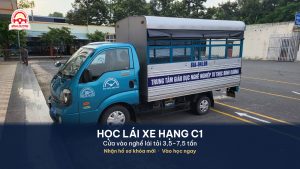 Xe tập lái hạng C1 tại Trung tâm Tư thục Bình Dương.